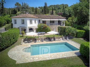 villa à la location saisonniere -   06250  MOUGINS, surface 350 m2 location saisonniere villa - UBI454225226